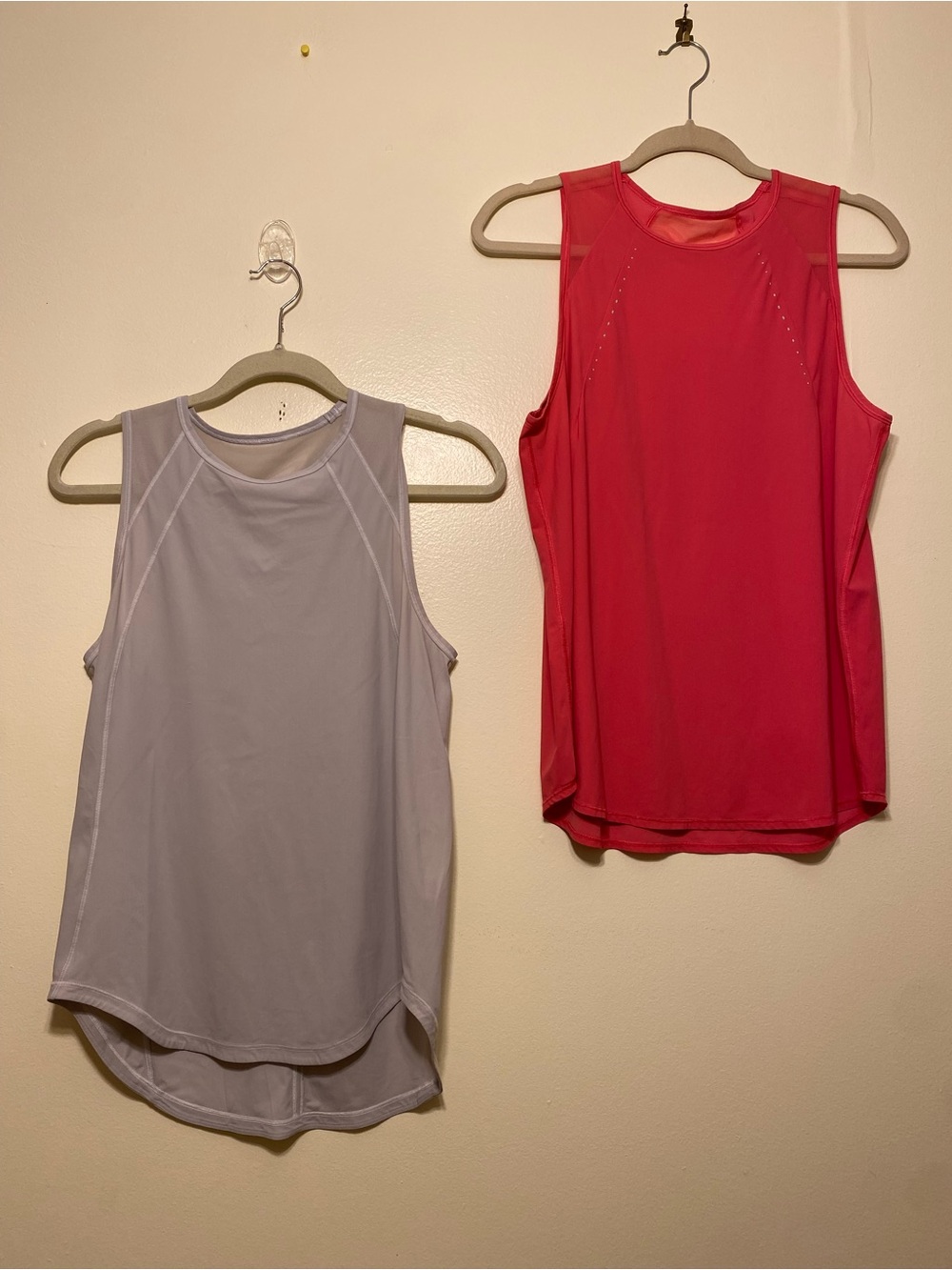 lululemon athletica Muscle Tech Tank Duo - Light Gray & Pink. Size M
